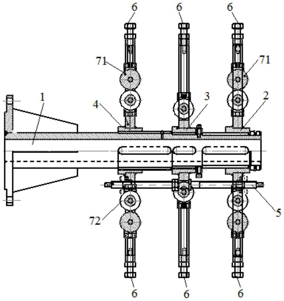 Large-diameter triangular strand steel wire rope pre-deformer