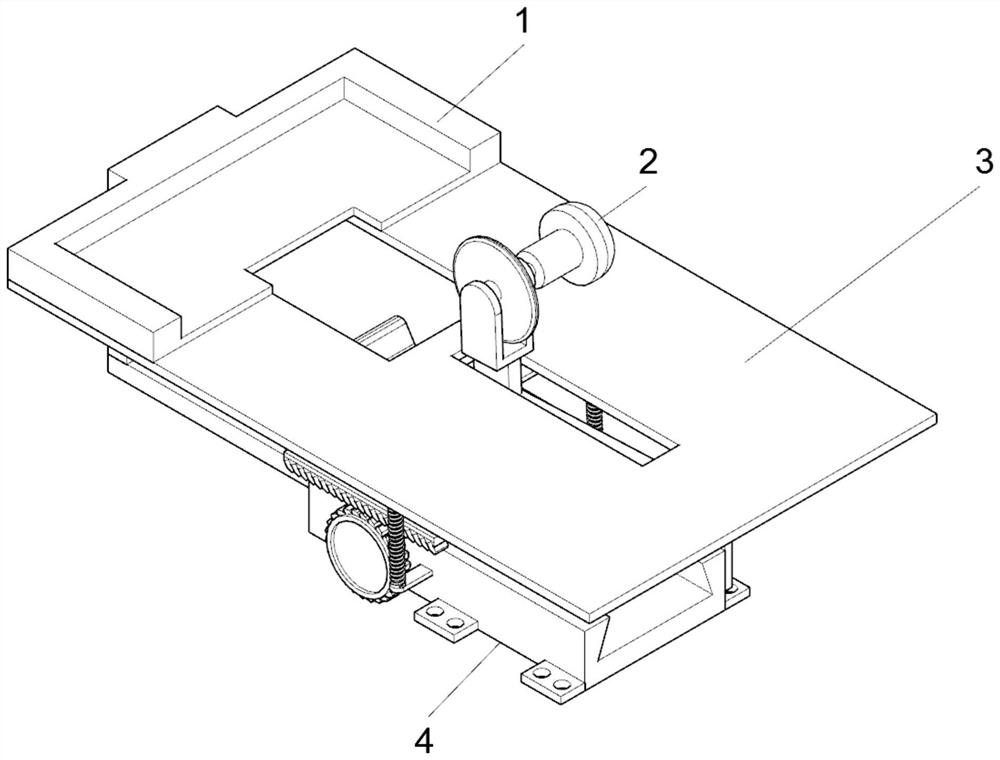 Corrugated paper cutting device with fixed cutting distance, convenience in adjustment and protection function