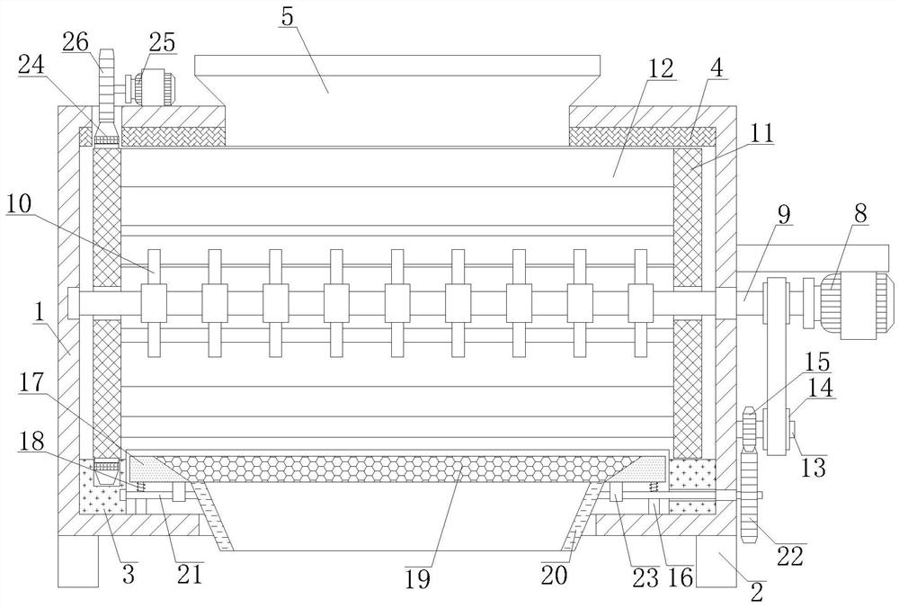 Novel raw material crushing device for hollow brick production