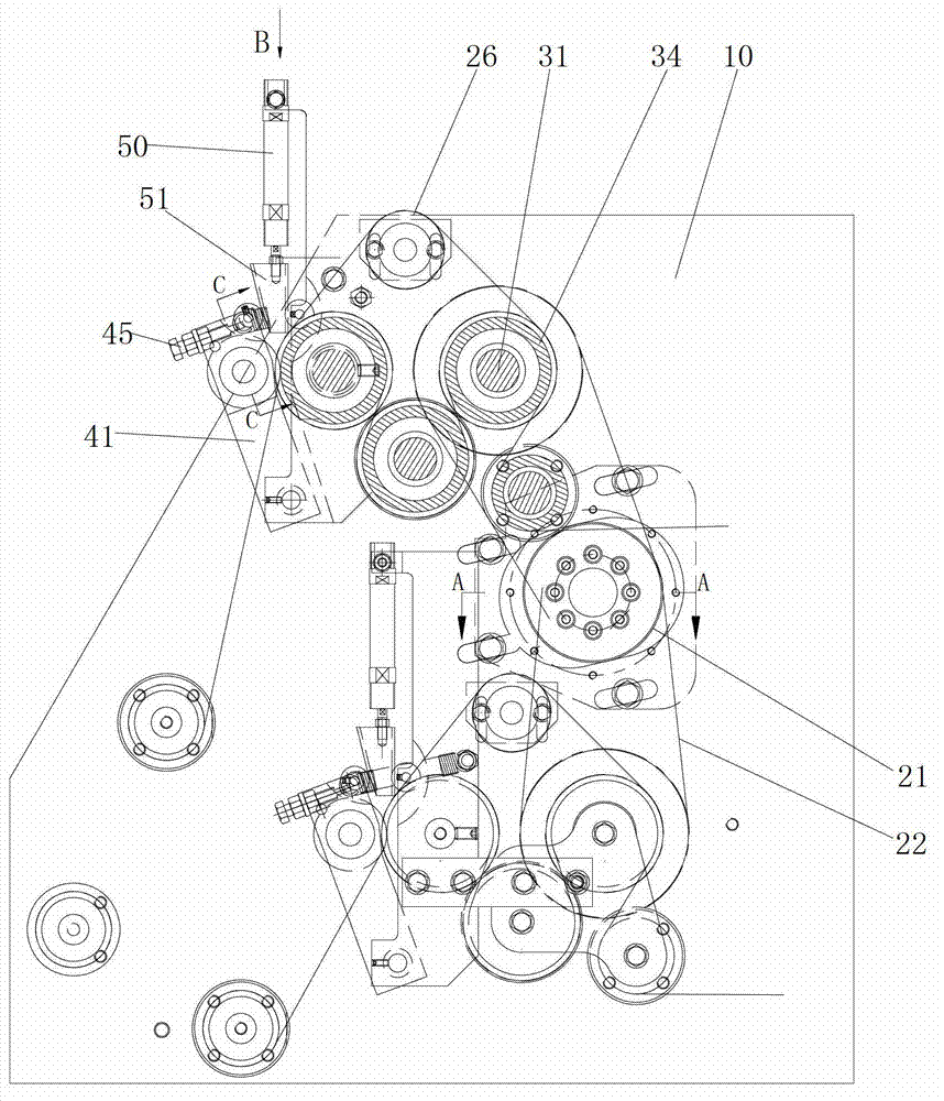 Fiber spreading traction device