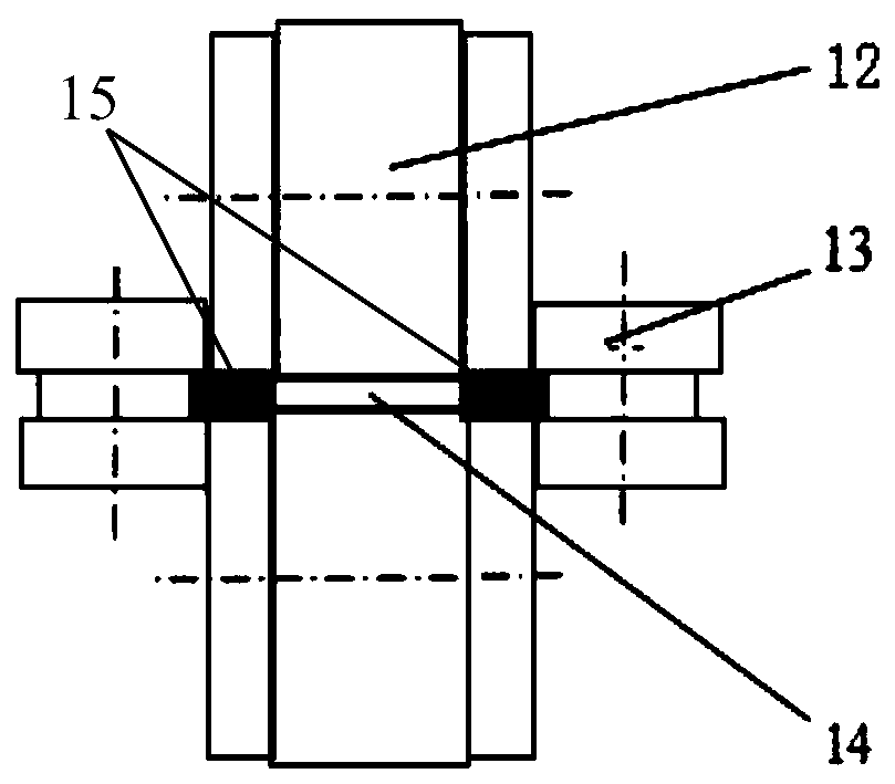 Multi-pass edge thickened roll forming device and multi-pass edge thickened roll forming method for induction heating panel