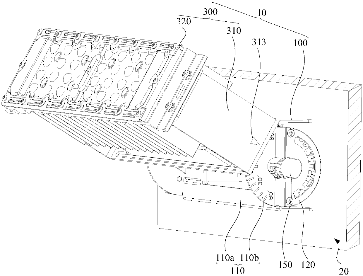 Mounting bracket and lamp assembly with mounting bracket