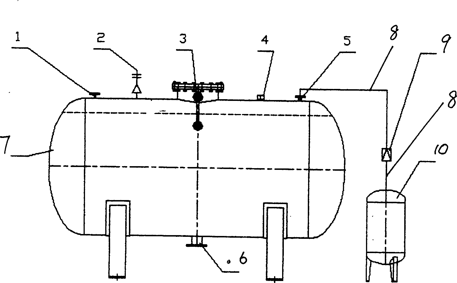 Full-replacement type top-pressure gas pneumatic tank