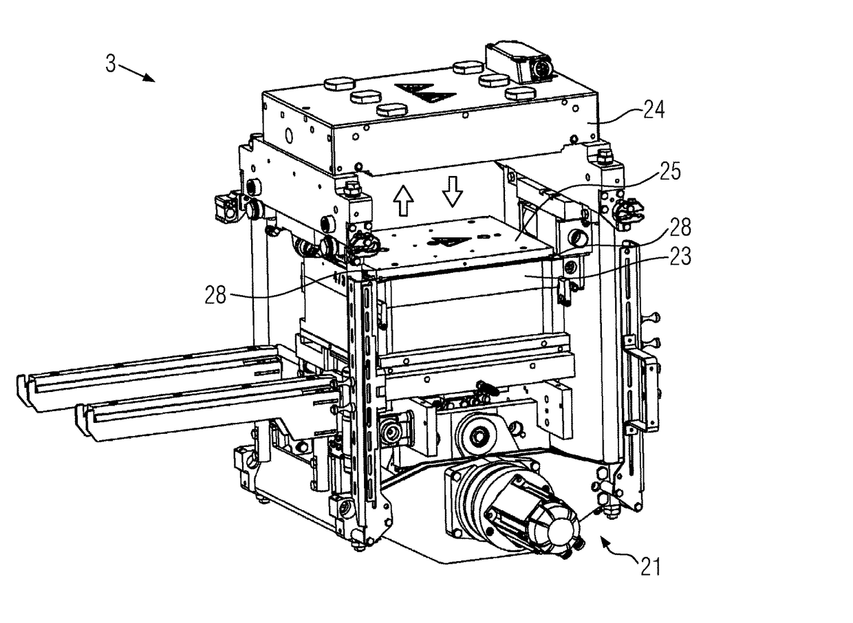 Deep-drawing packaging machine with sealing station