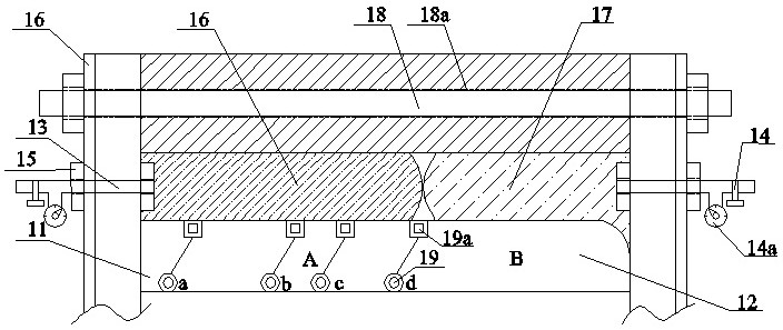 A device and method for responding to roadway surrounding rock under dynamic load of hinged rock beams