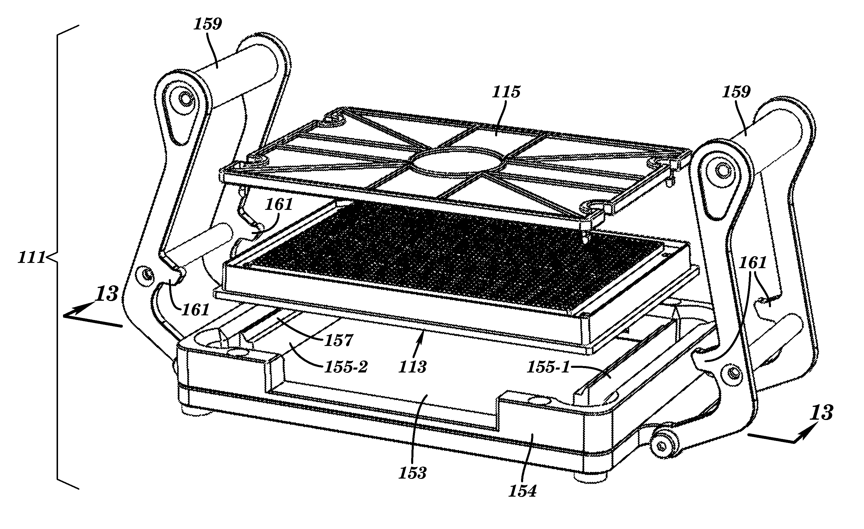 Apparatus for lidding or delidding microplate