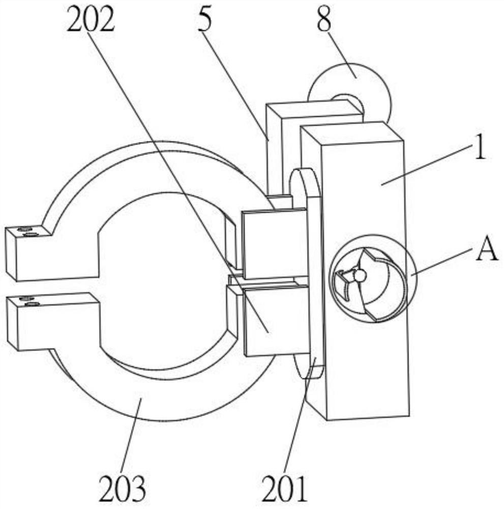 Automobile plug-in unit capable of avoiding accidental damage of tires by utilizing biological structure