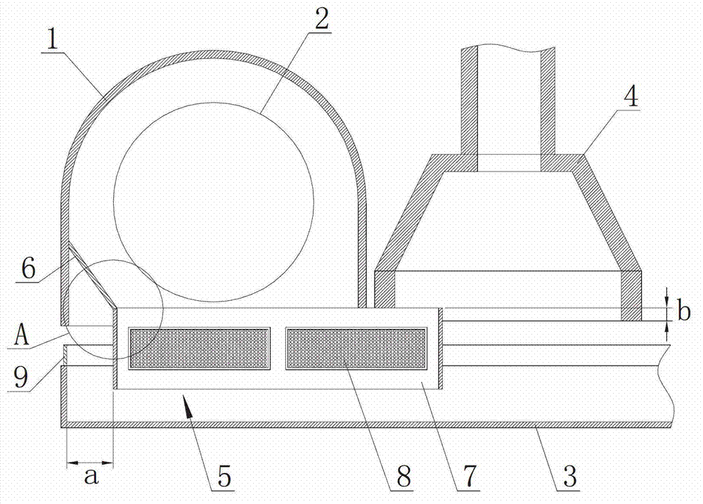 Leakage-proof discharging structure of tobacco leaf loosening humidifier