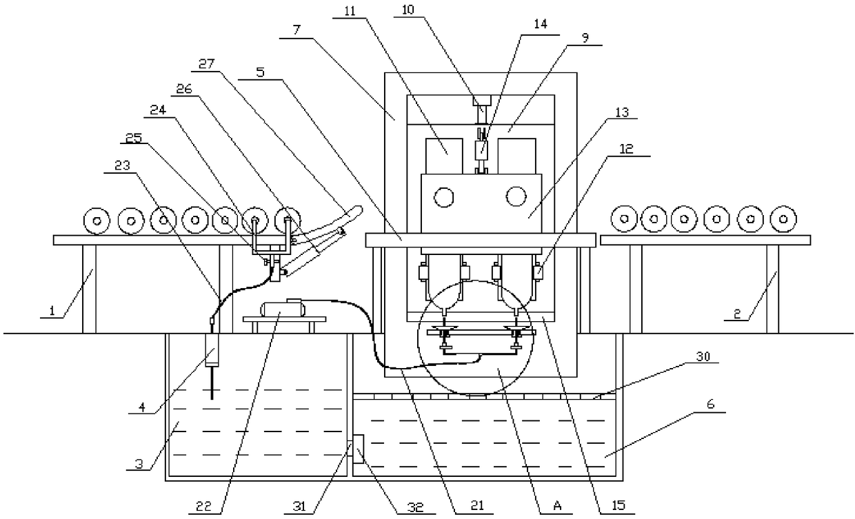 Inner wall cleaning device for pressure container