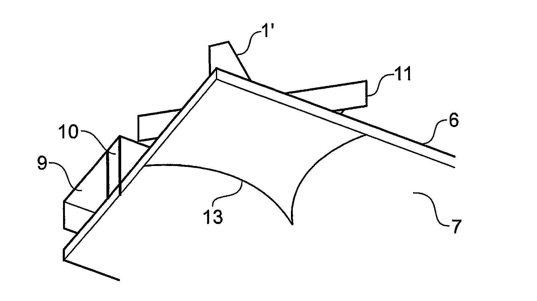 Hybrid antenna using parasitic excitation of conducting antennas by dielectric antennas