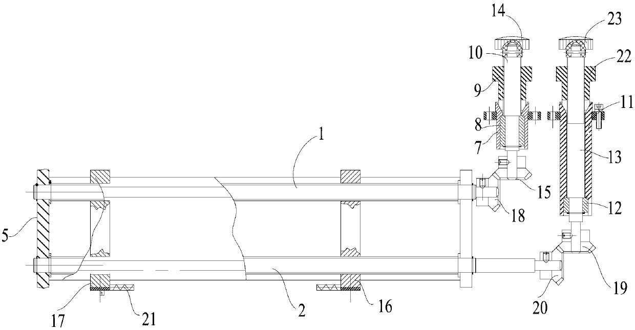 Adjusting mechanism for wire-arranging distance of wire-drawing machine