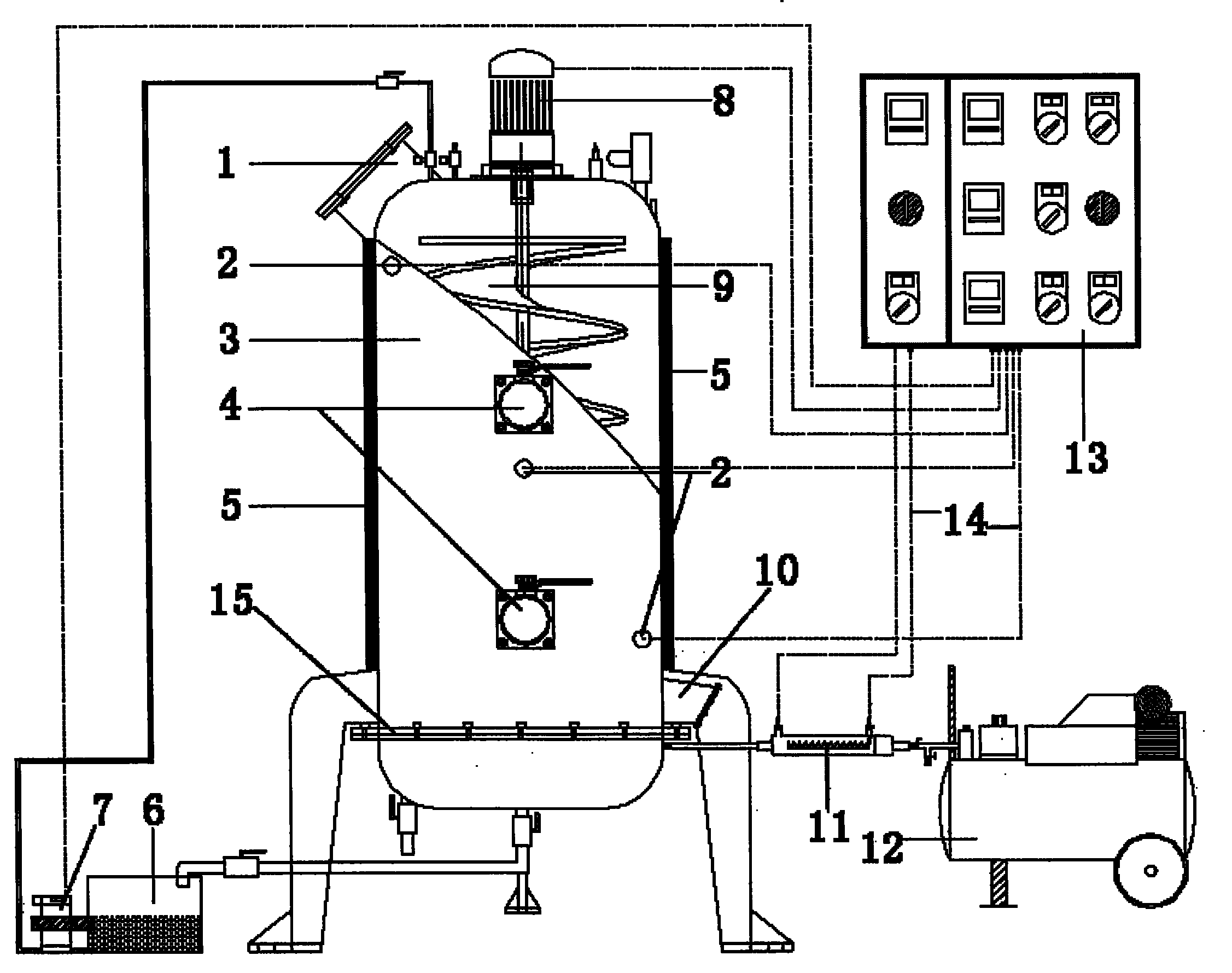 Accelerating reactor for accelerating ageing of performance of plastic film by sludge composting method