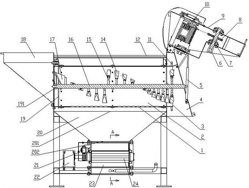 Grape crusher with de-stemming function