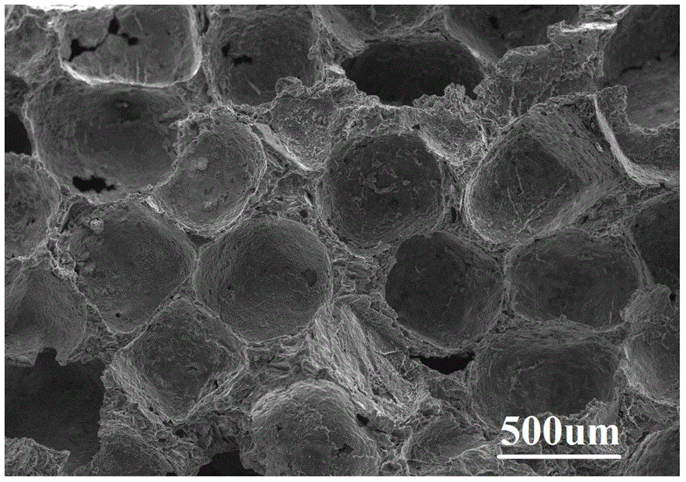 In-situ synthesized spinel whisker reinforced aluminum-based composite foam and preparation method thereof