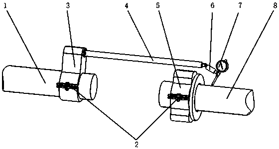 Driving shaft and driven shaft centering device for agricultural machinery