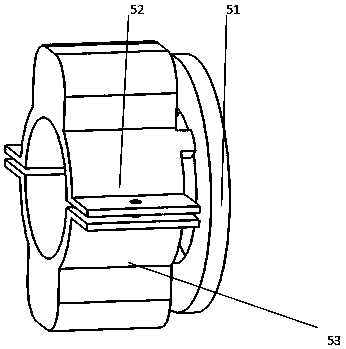 Driving shaft and driven shaft centering device for agricultural machinery