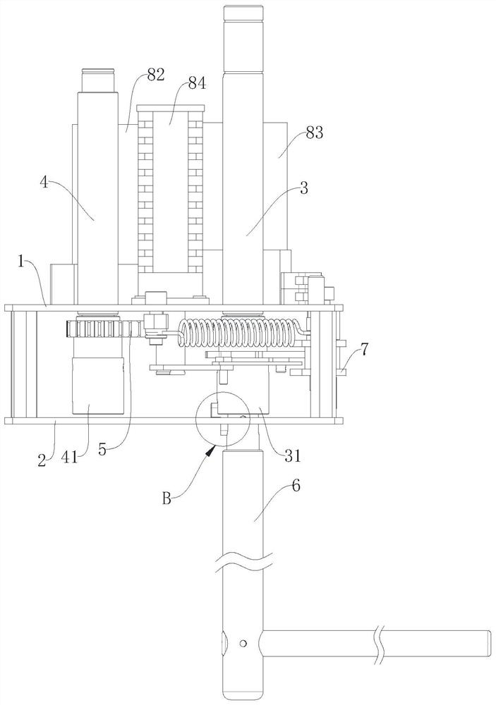 Three-station operating mechanism