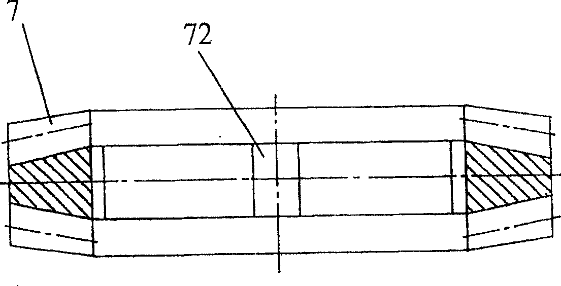 Main speed reducing device having dynamic branch off structure