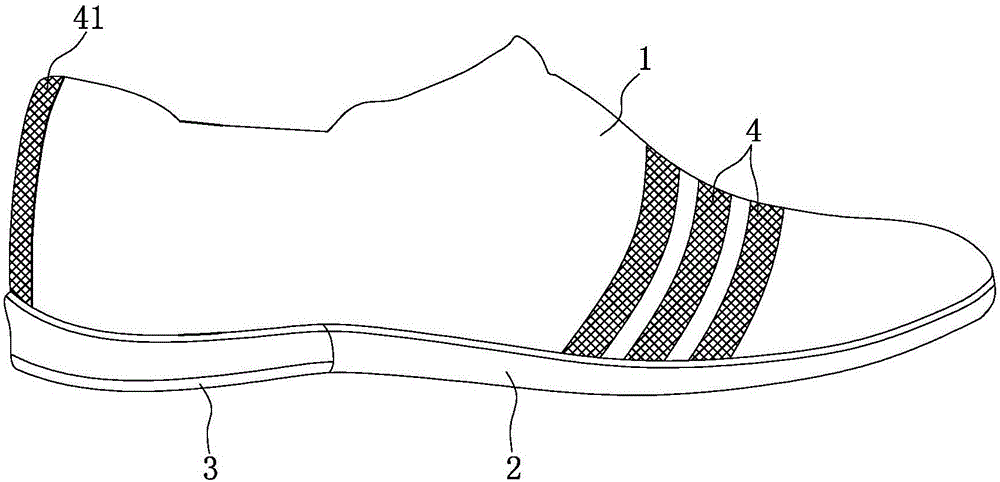 Air-permeable leather shoes with front and rear ventilation