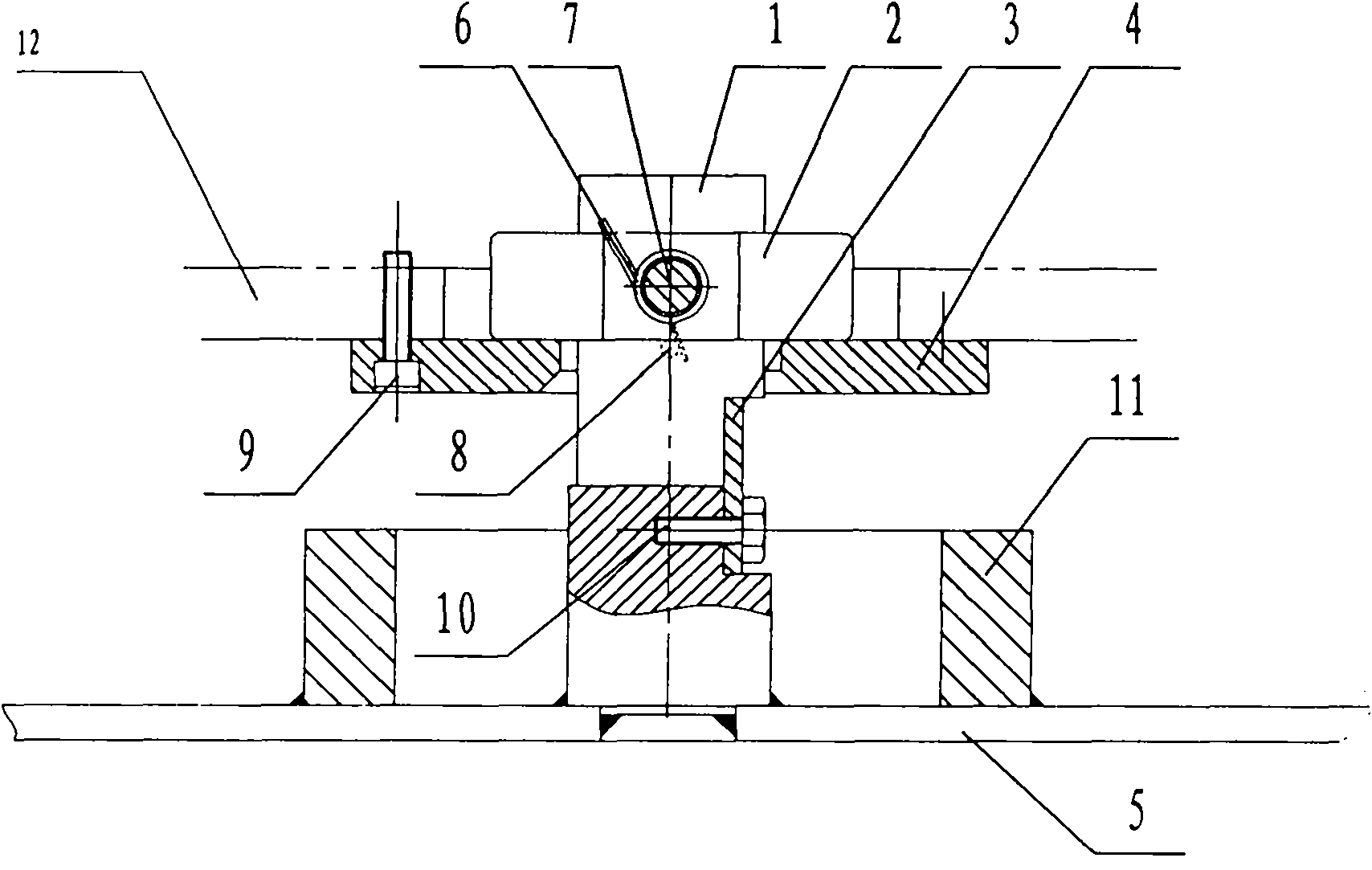 Automatic separation device for underwater monitoring base station