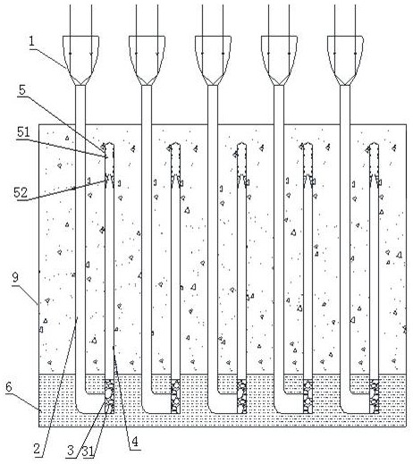 It is used in the absorption type solar energy concentrating automatic temperature regulation radiation system and the roof and wall in the cold area