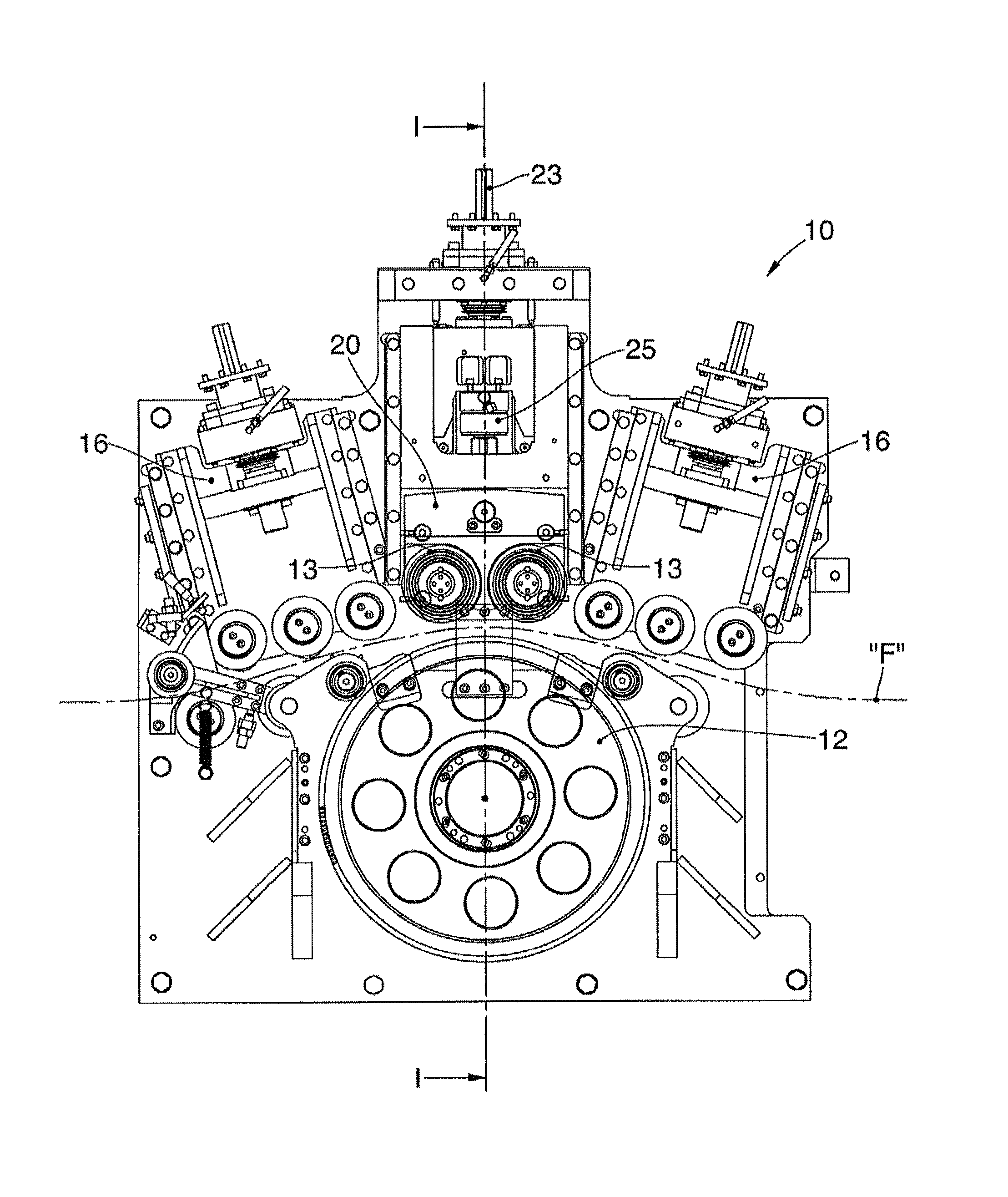 Drawing and/or straightening unit for oblong metal products, such as bars, round pieces or metal wire