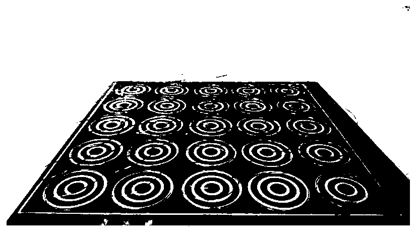 Chiral microwave absorbing metamaterial and preparation and application thereof