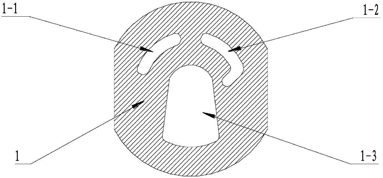 Water-saving spool and its fluid supply system