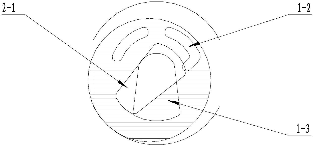 Water-saving spool and its fluid supply system