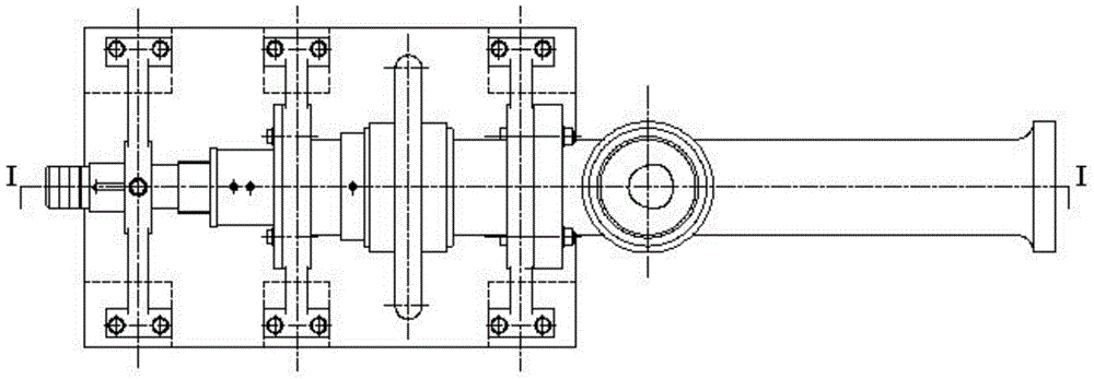 High-efficiency jet nozzle capable of continuously regulating position of jet pipe