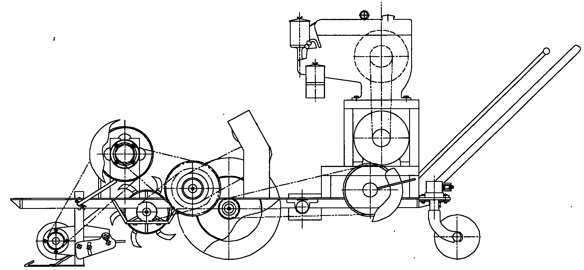 Self-propelled onion mulching film recoverer