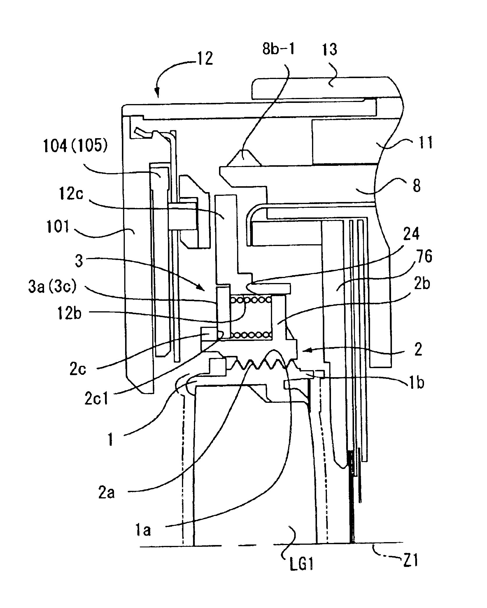 Retracting mechanism of a retractable lens