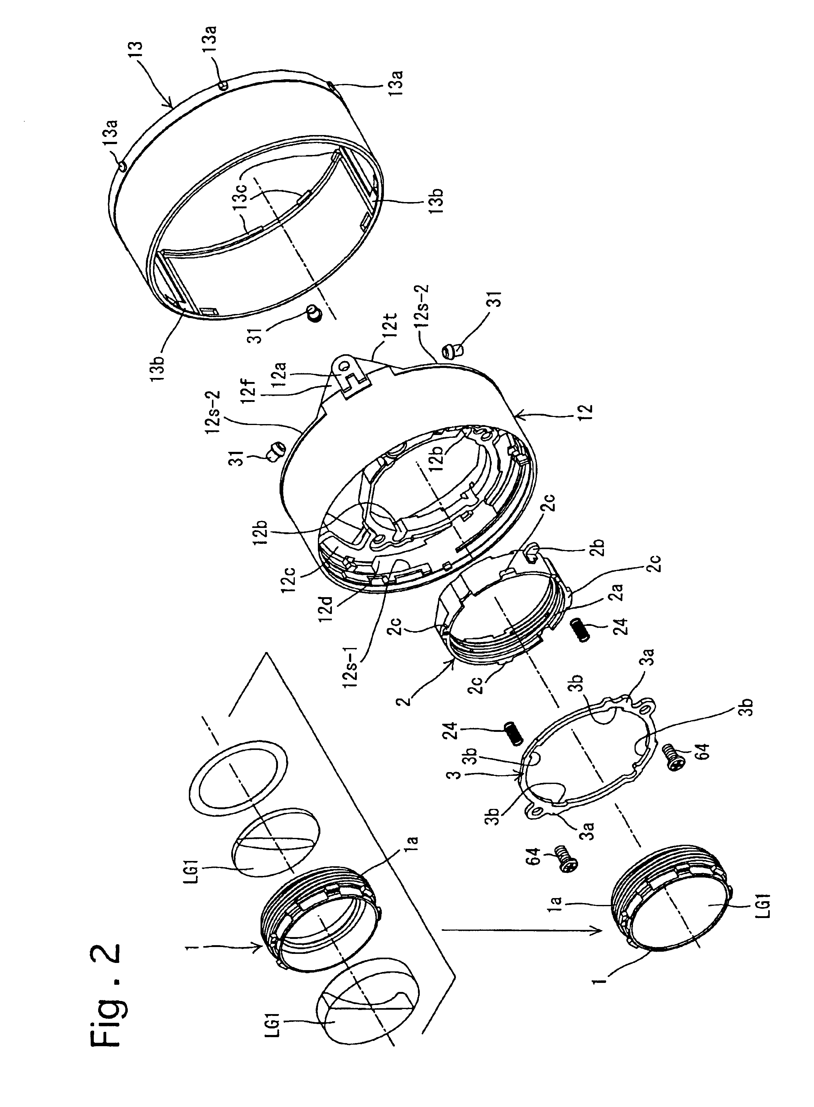 Retracting mechanism of a retractable lens