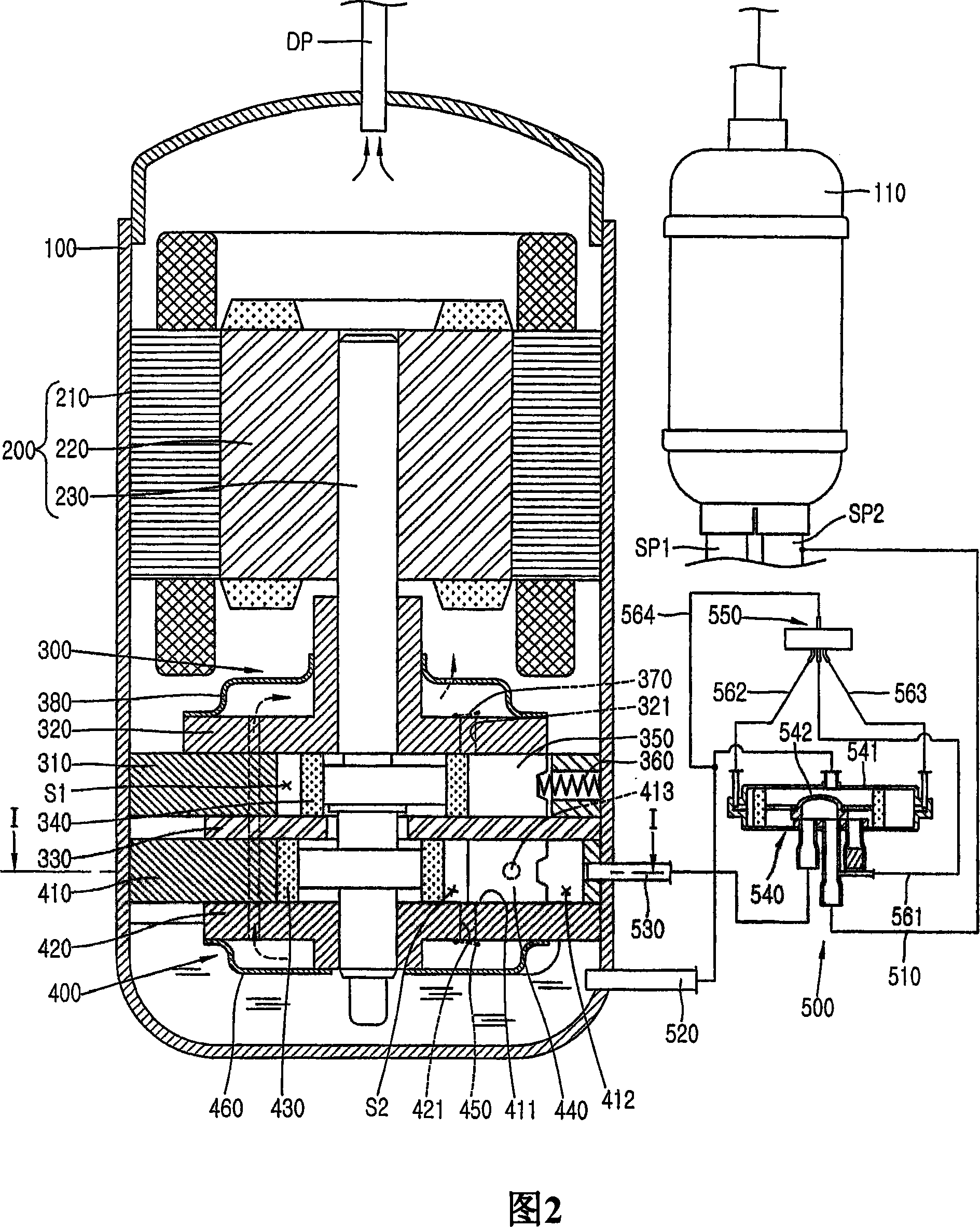 Capacity varying type rotary compressor and refrigeration system having the same