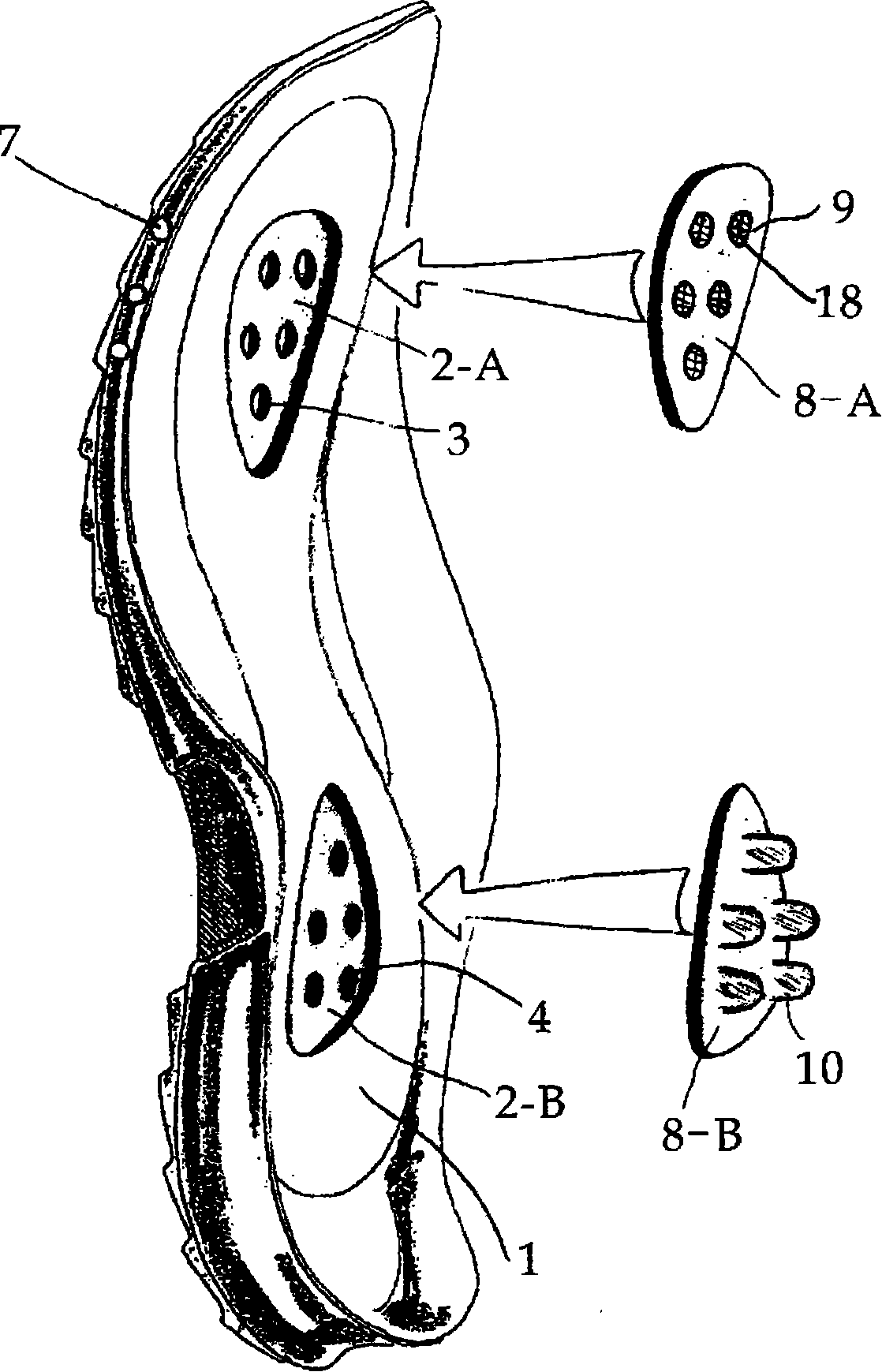 Multifunctional shoe sole and shoes which can transmit and regulate to ventilate and water-proof warm-keeping