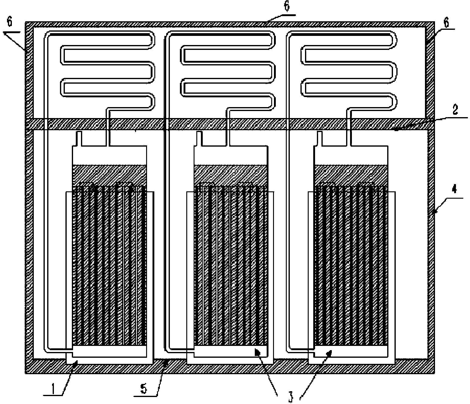 Power battery thermal management system based on flat loop heat pipes