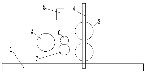 Valve plate rod straightening device