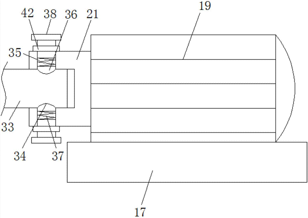 Adjustable sizing machine capable of automatically giving out alarm when yarn breakage happens