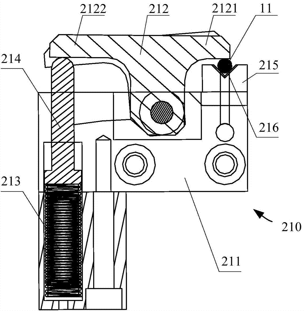 Dividing cutting machine and station transformation device