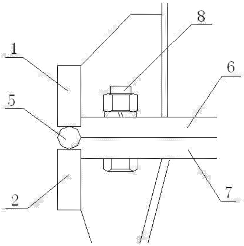 Easily-dismounted portal crane and dismounting method thereof