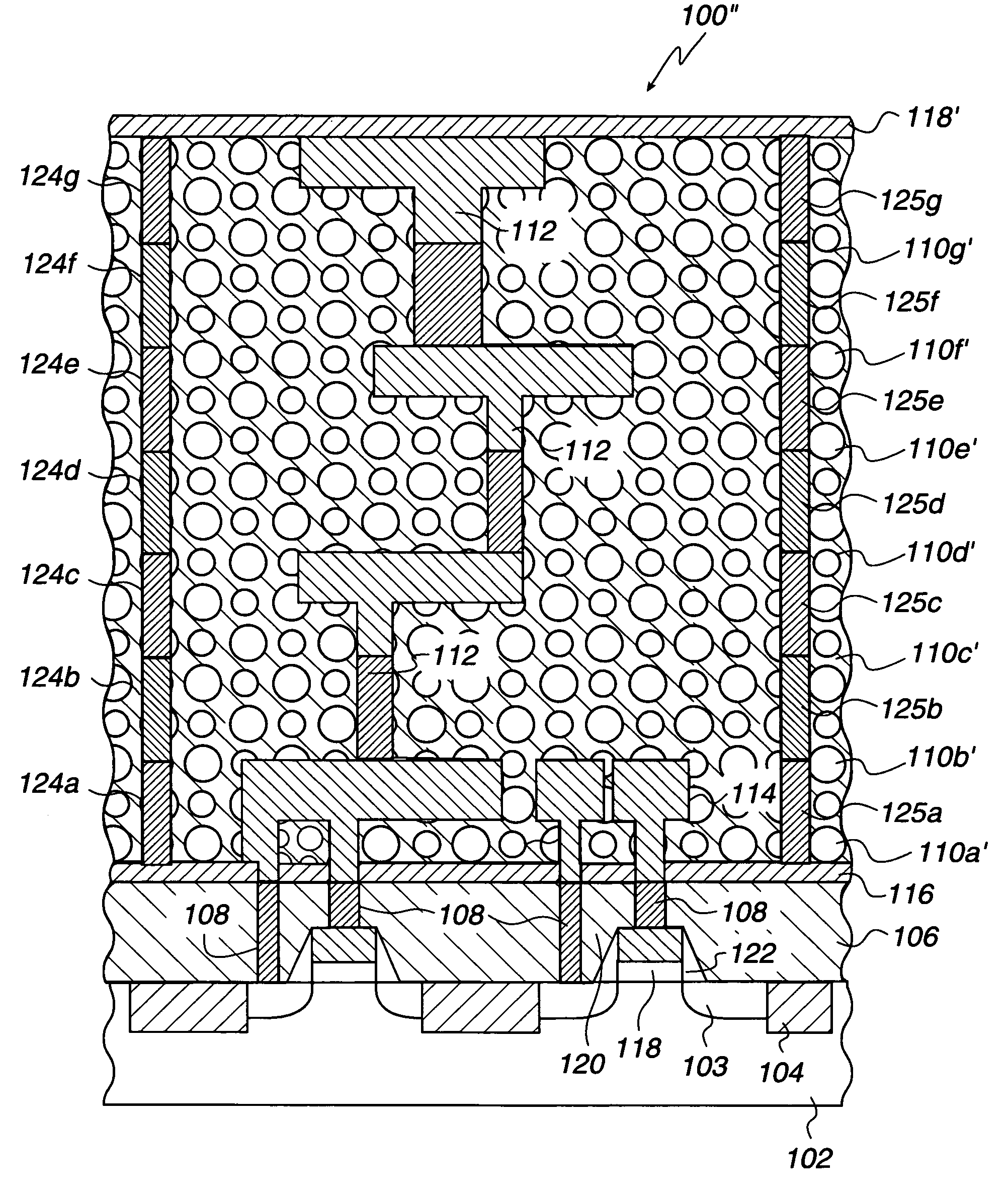 Semiconductor structure implementing low-K dielectric materials and supporting stubs