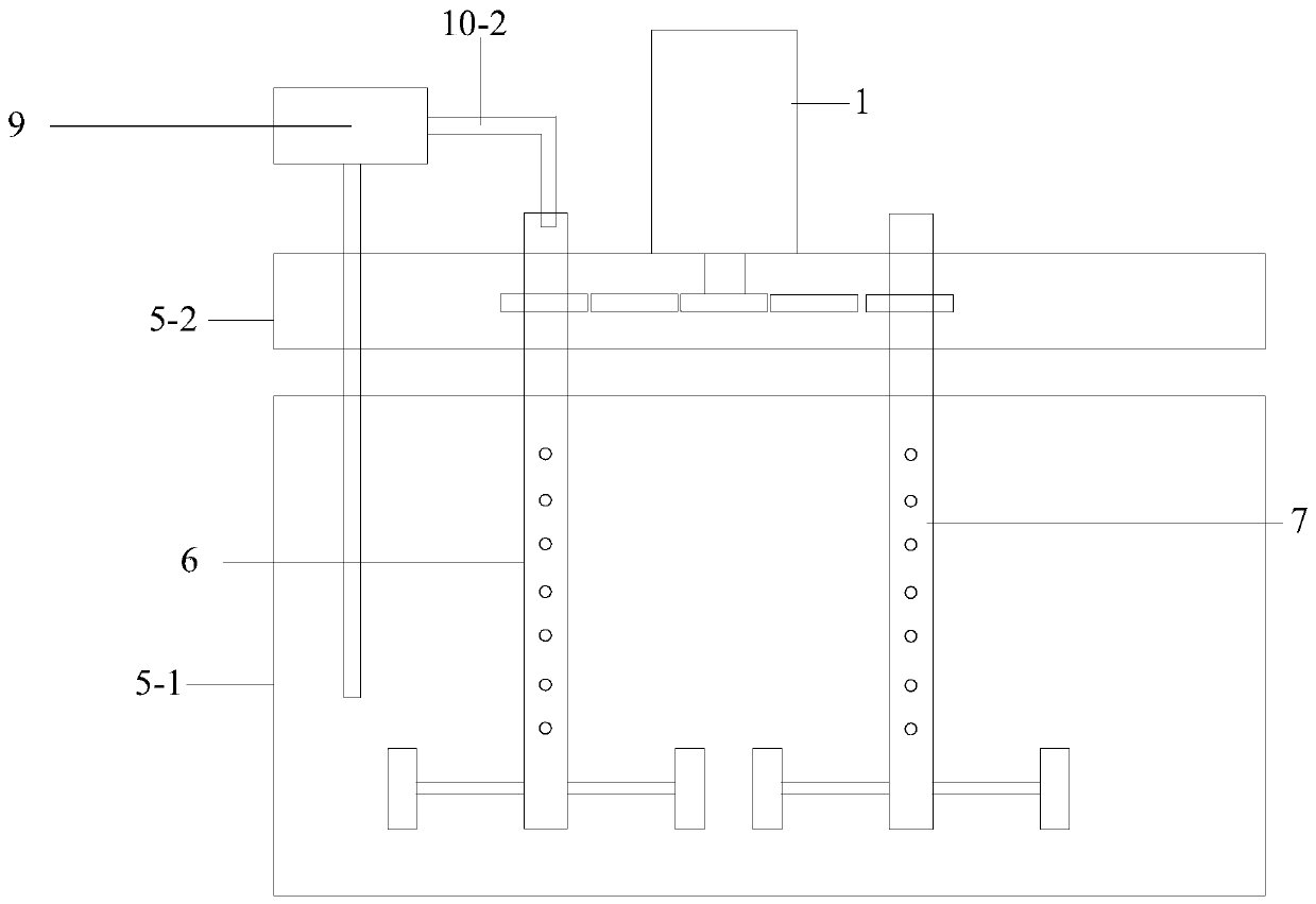 An electrolyte feeding device