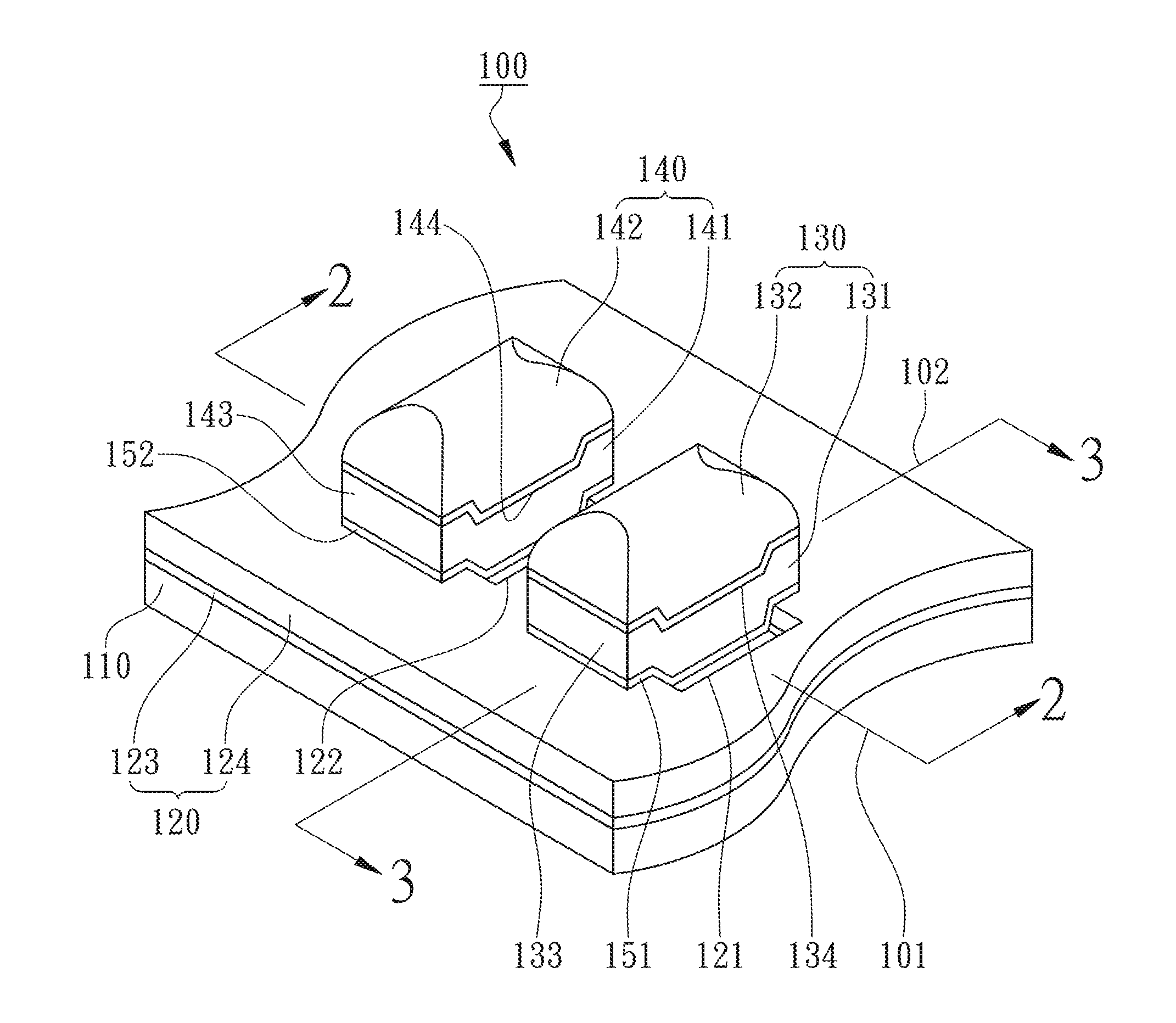 Fine-pitch pillar bump layout structure on chip