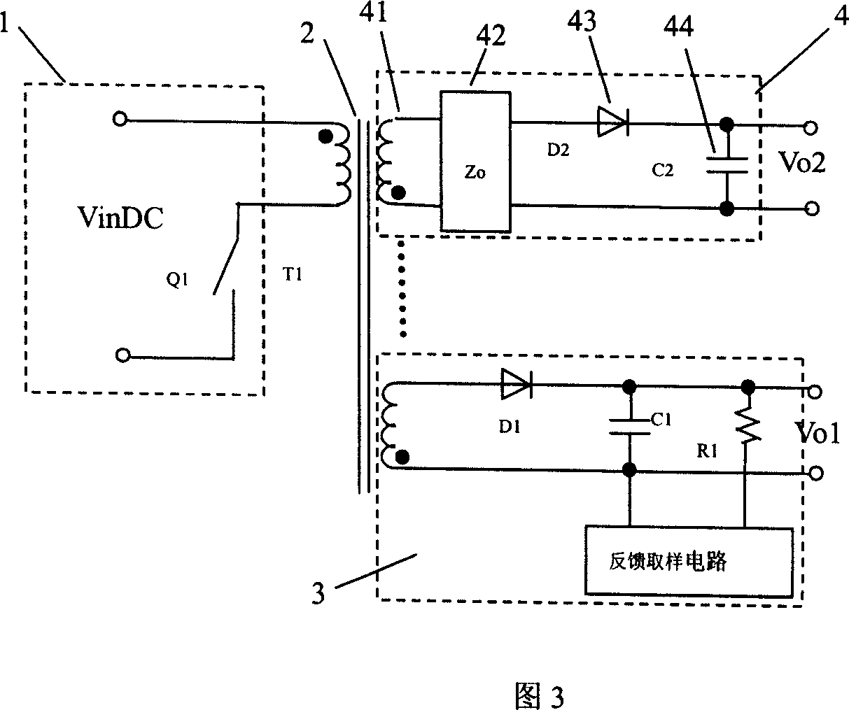 Voltage-adjustable multi-channel output power and its method for adjusting the output voltage