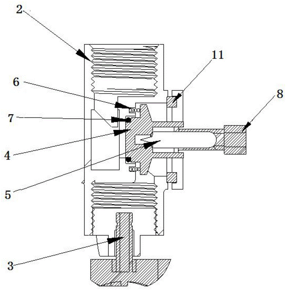 Fire-fighting spraying device capable of being manually and automatically controlled