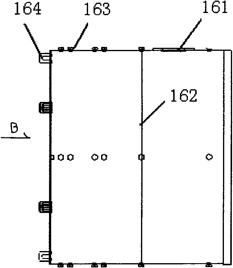 Equipment and method for treating oil extraction wastewater with integration of coalescence and hydrocyclone separation