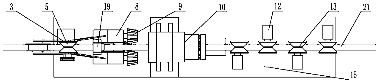 Cable deicing robot and deicing method thereof