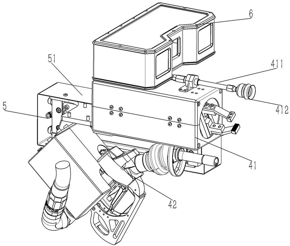 Automatic robot refueling device and refueling method