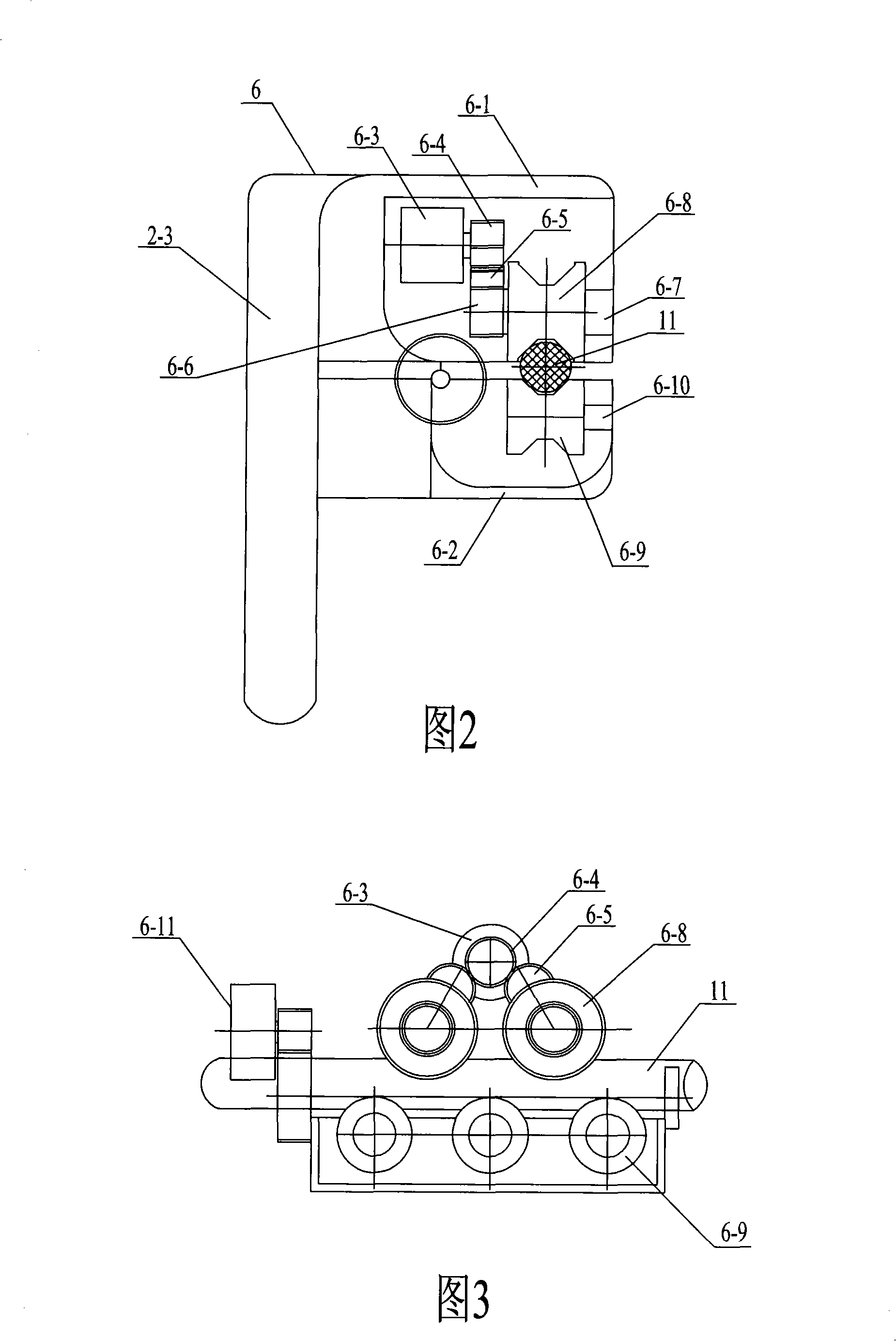 Deicing robot for transmission distribution line