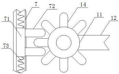 Middle clamping device applicable to computer mainframe box